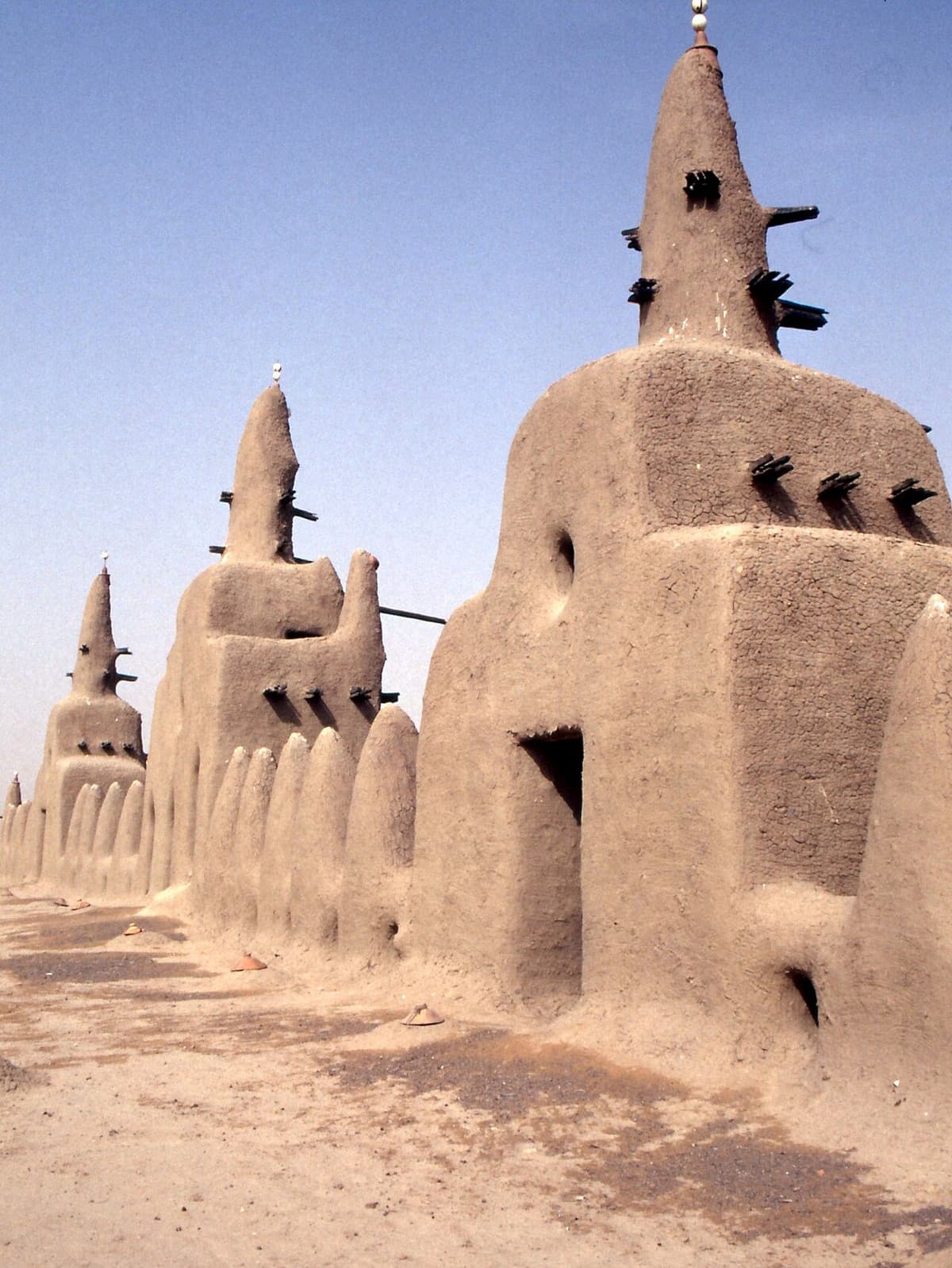 Cover — Djenn Moschee Dach 1990