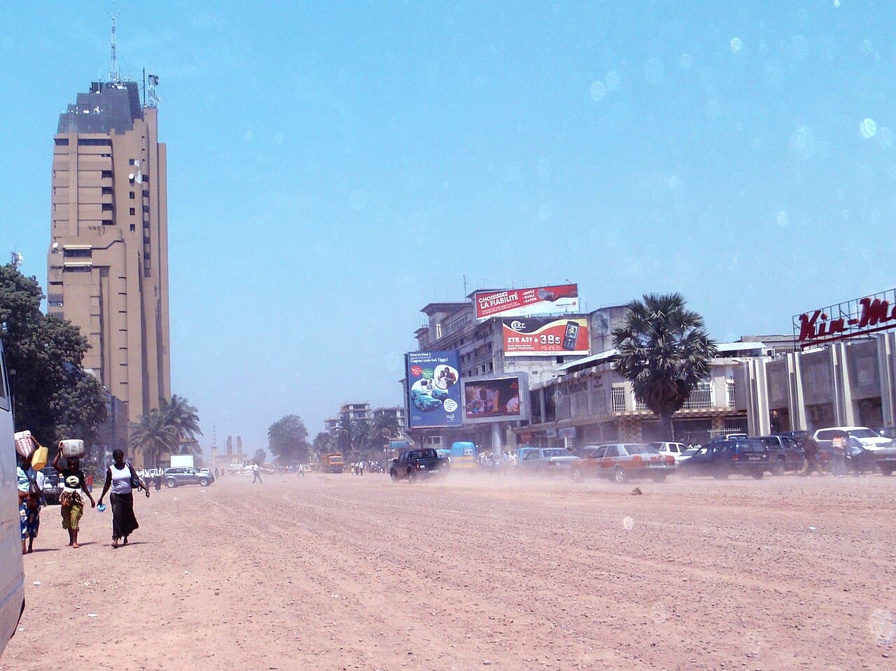 Illustration — 2010 Boulevard du 30 juin Kinshasa 4428895979