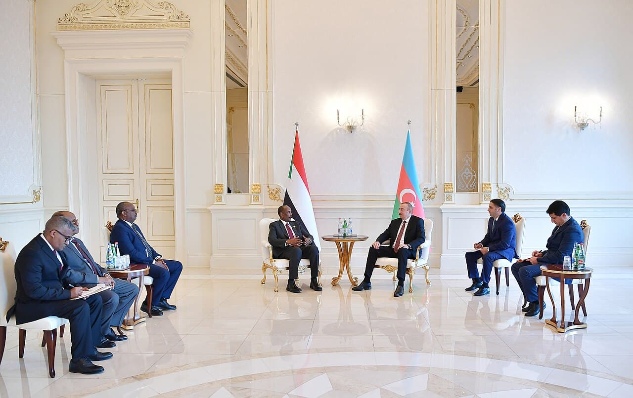 Illustration — Ilham Aliyev met with Chairman of Sovereign Council o aecfde07e9