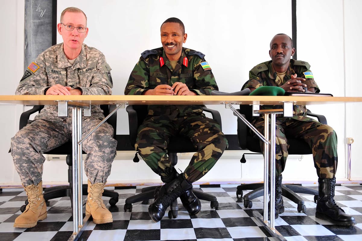 Cover - Rwanda Defense Force MEDEVAC skills January 2011 - Flickr - US Army Africa 1