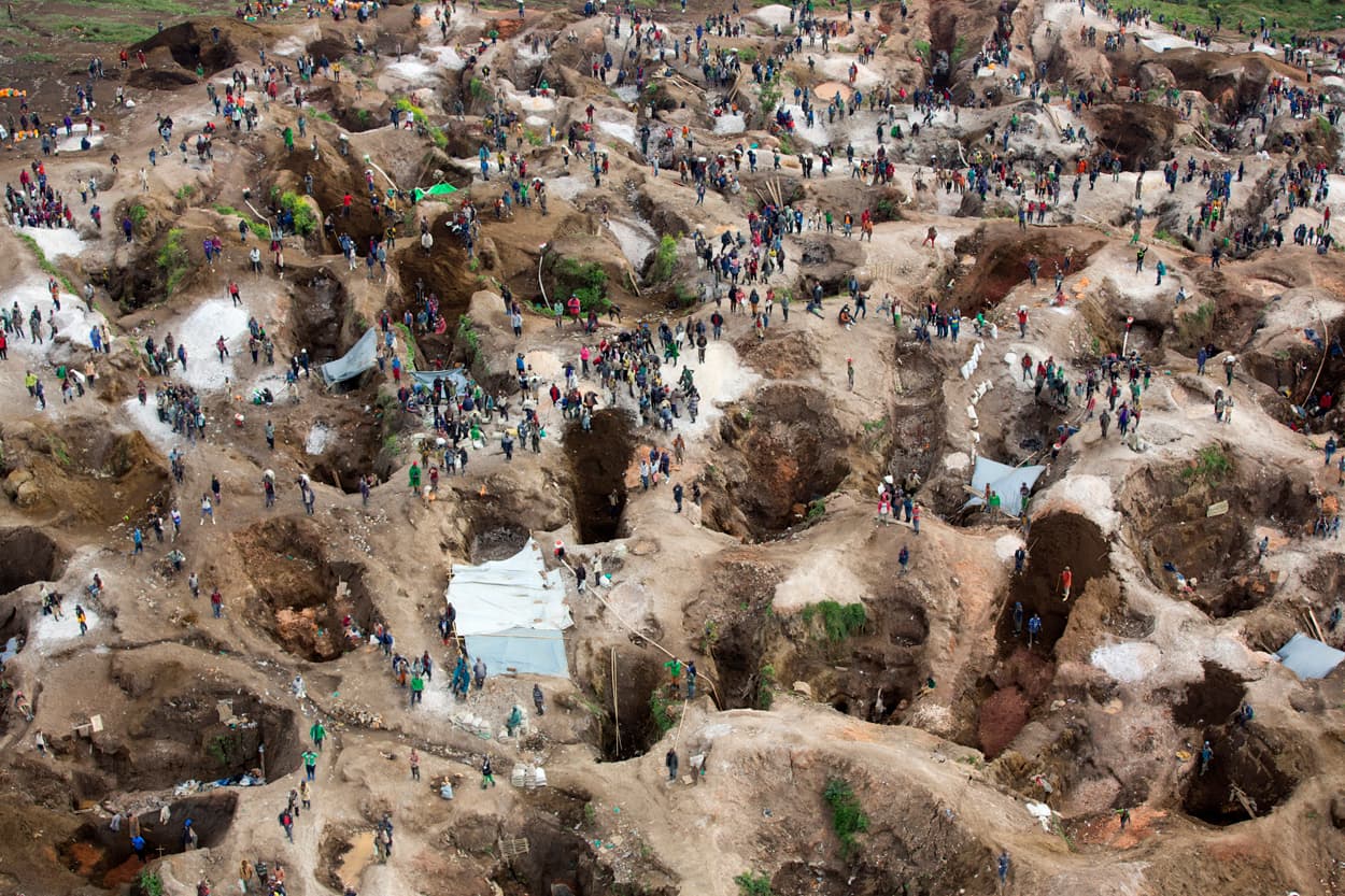 Illustration — SRSG visits coltan mine in Rubaya 13406579753