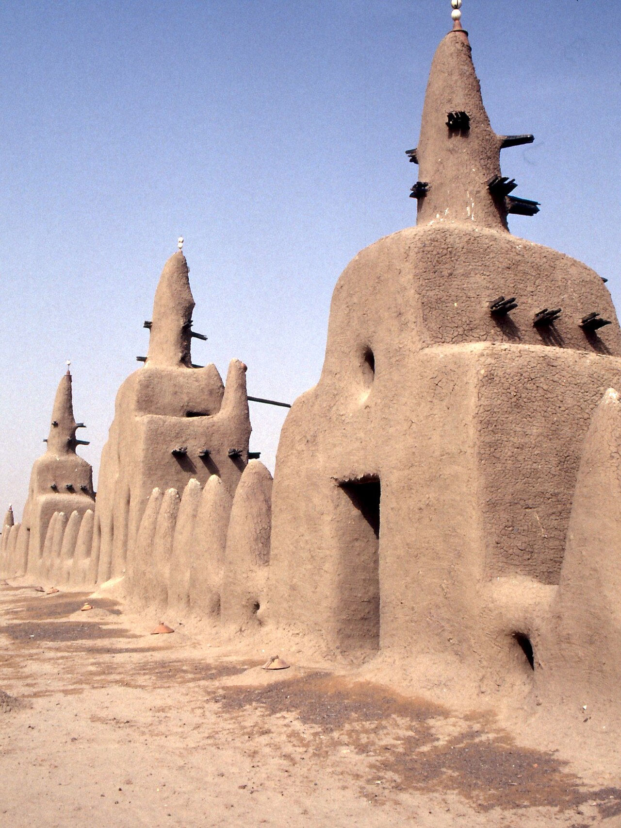 Cover — Djenn Moschee Dach 1990