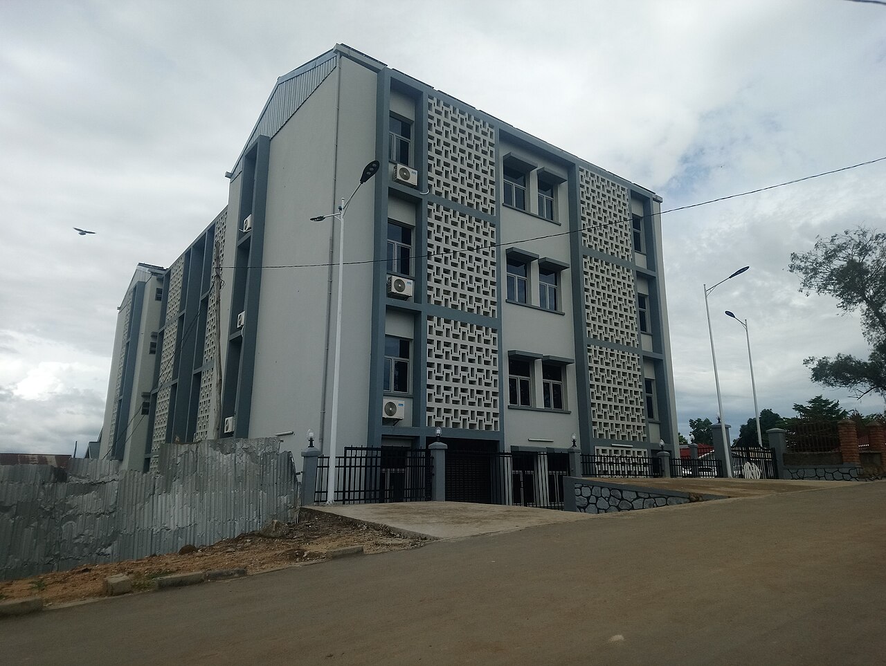 Cover — Batiment Administratif de l INPP Bunia en Ituri