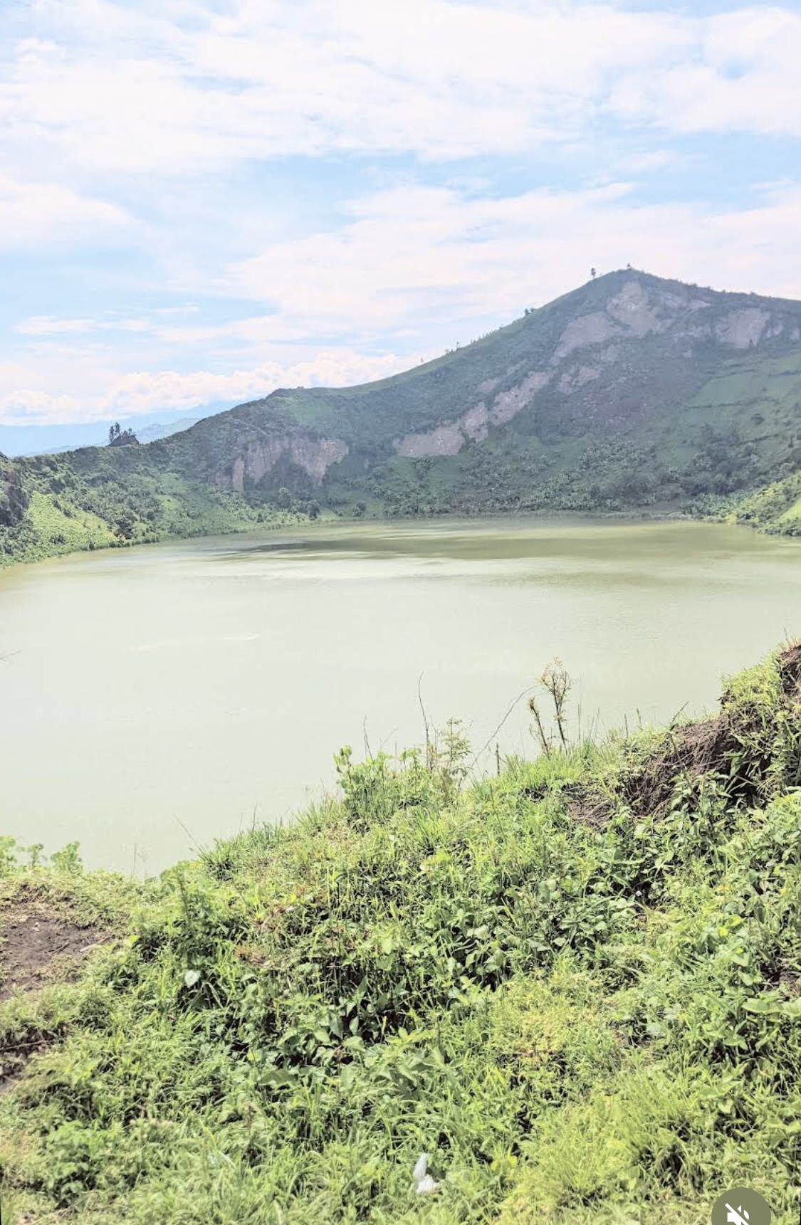 Cover — LAC VERT MUGUNGA